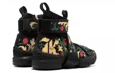 KITH x Nike Lebron 15 Lifestyle Kings Crown