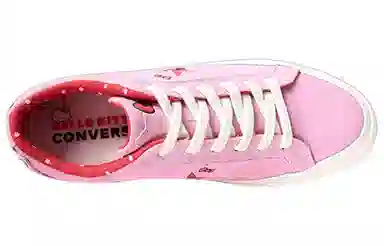 Hello Kitty x Converse One Star