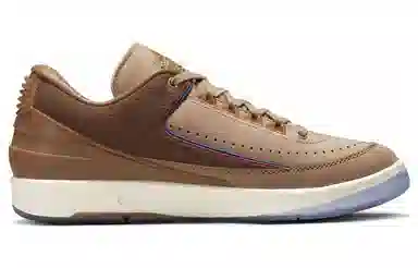 two 18 x Jordan Air Jordan 2 Retro Low Brown