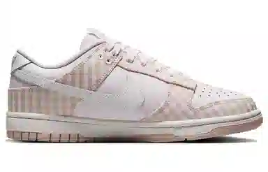 Nike Dunk Low "Pearl Pink"
