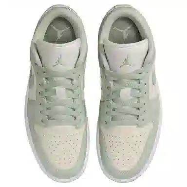 Jordan Air Jordan 1 Low SE "Seafoam"