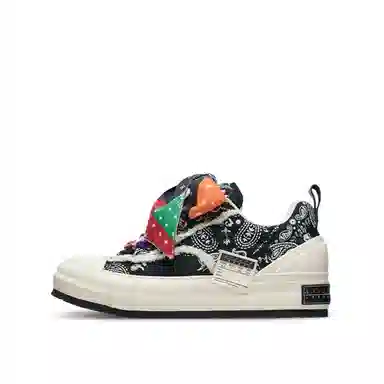 xVESSEL Peanut Low Black