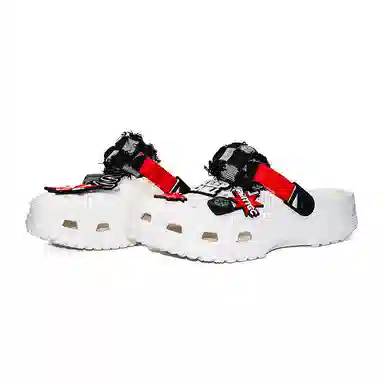 OUBT Compass Clogs White