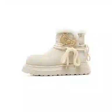 Sanrio x OLD ORDER Snow Boots Cream