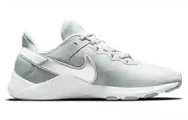Nike Legend Essential 2