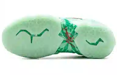 Nike Lebron 11 Christmas