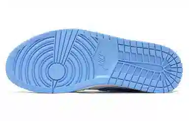 Jordan Air Jordan 1 Retro Mid UNC