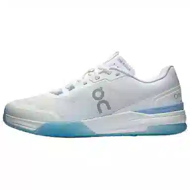 On THE ROGER Advantage Pro White Blue