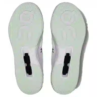 On昂跑 THE ROGER Clubhouse Pro