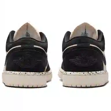 Jordan Air Jordan 1 Guava Ice