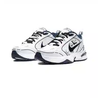 Nike Air Monarch 4