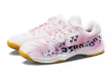 YONEX Power Cushion Wild Charm Leopard Pink