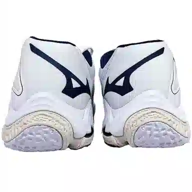 Mizuno Wave Lightning Z