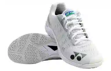 YONEX