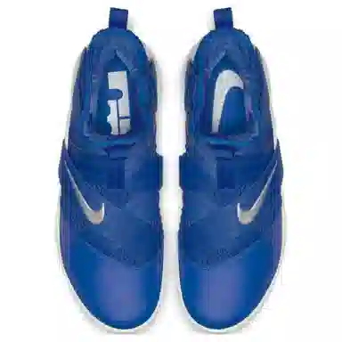 Nike zoom soldier 12