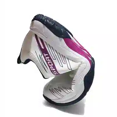 Li Pao Lun Tennis Shoes