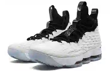 Nike Lebron 15 Graffiti