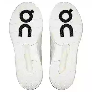 On Running The Roger Advantage Pro White