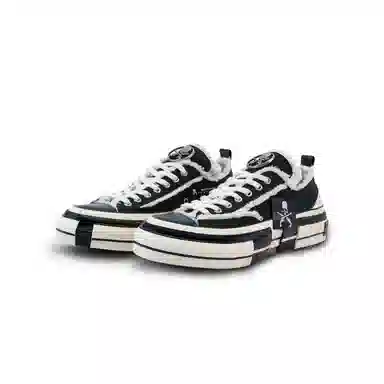 xVESSEL ROARGUNS Low Canvas Sneakers