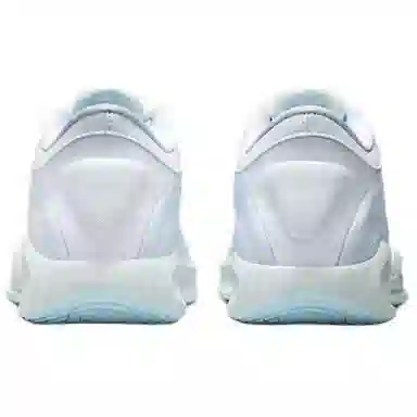 Nike G.T. Hustle Academy EP