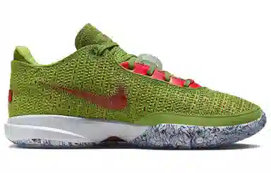 Nike LeBron 20 "Christmas"