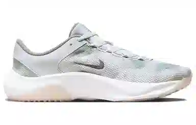 Nike Legend Essential 3 Next Nature Premium