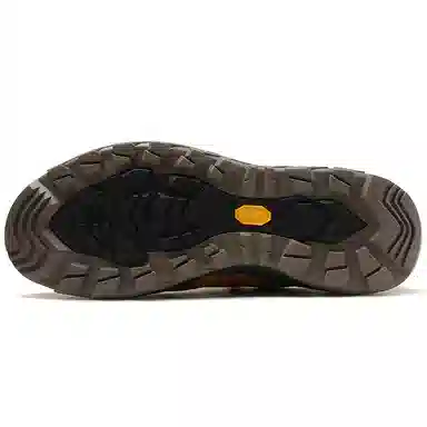 GORE-TEX VIBRAM