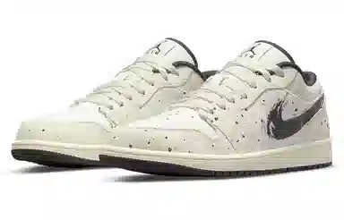Jordan Air Jordan 1 Low SE "Paint Splatter"