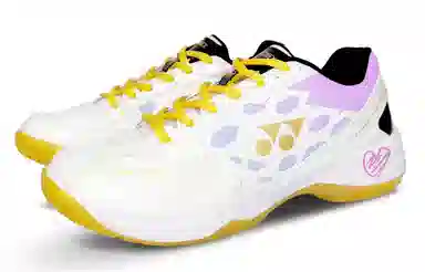 YONEX Power Cushion 101CR