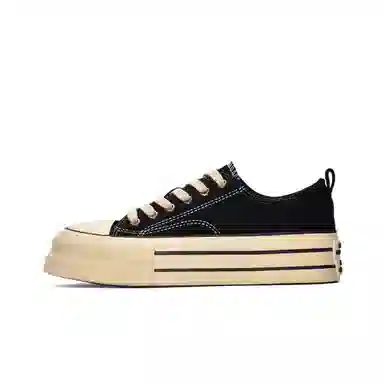MISTERY Canvas Low Top Sneakers