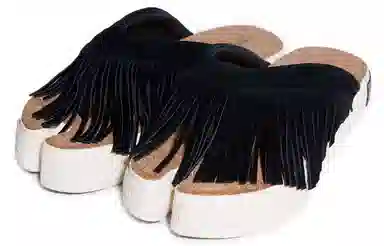 xVESSEL Tassel Toe Slides