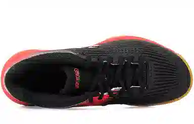 YONEX Power Cushion Black Red