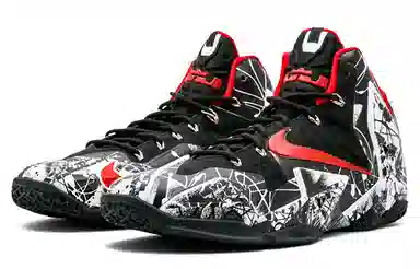 Nike Lebron 11 Graffiti