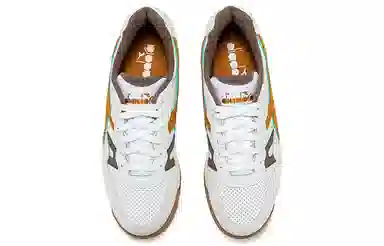 Diadora