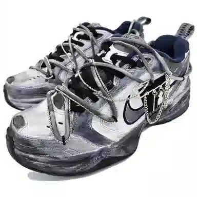 Nike Air Monarch 4 Silver