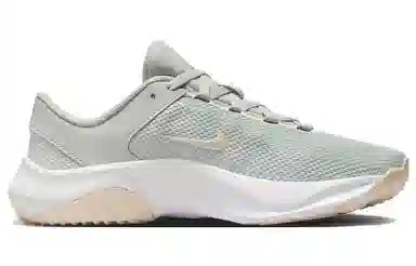 Nike Legend Essential 3 Light Green