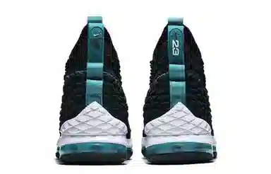 Nike Lebron 15