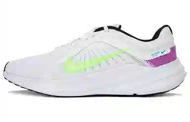 Nike Quest 5