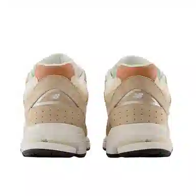 New Balance 2002R Beige