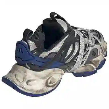 adidas XLG Runner Deluxe