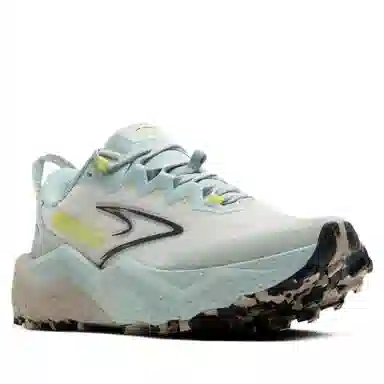 Brooks Caldera 8