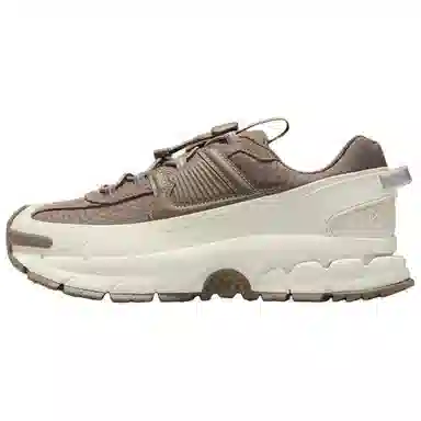Nike Zoom Vomero 5 Roam Brown