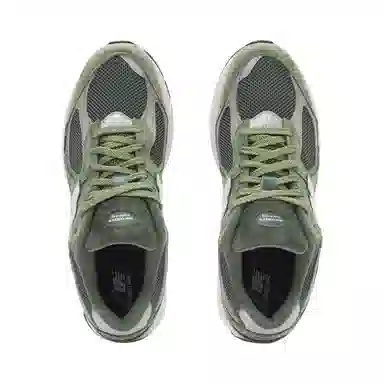 New Balance 2002R Green