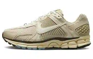 Nike Air Zoom Vomero 5 Beige