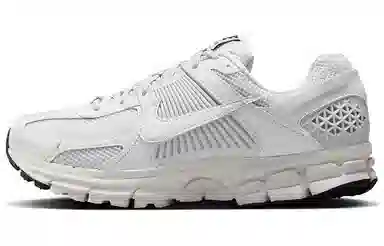 Nike Air Zoom Vomero 5