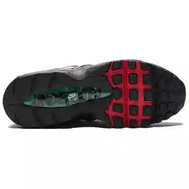 UNDEFEATED x Nike Air Max 95