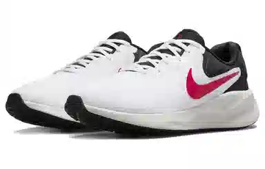 Nike Revolution 7