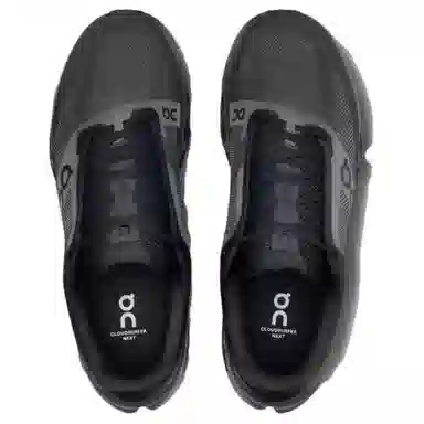 On Cloudsurfer Black