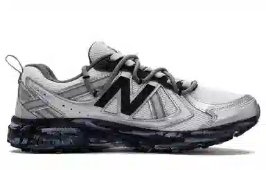 New Balance 410 Silver