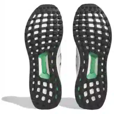 adidas Ultraboost Spikeless